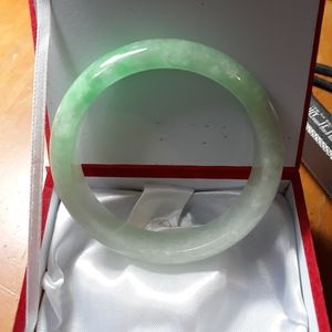 Lavender jade bangle inner diameter 58mm